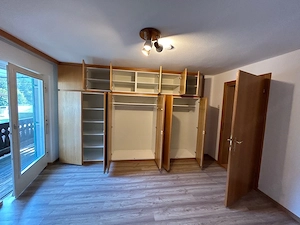 Vermietung: Altes Einfamilienhaus in ruhiger Lage Bild 6