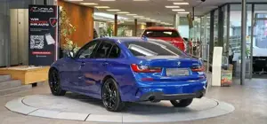 BMW 330 Bild 6