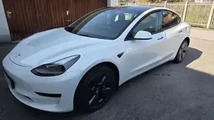 Tesla Model 3 Bild 3