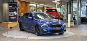 BMW 330 Bild 3