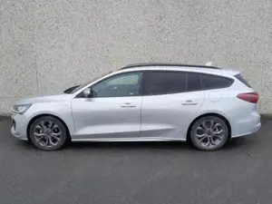 Ford Focus Turnier 114 kW (155 PS), Automatik, Frontantrieb Bild 3