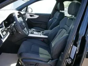 Audi Q7 S line 45 TDI*4X4*AHK*LED*7-SITZE*20 ZOLL*PANO*... Bild 9