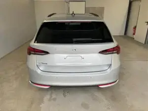 Skoda Octavia Combi Essence DSG AHK+Sitzheizung+App Connect 1.5 TSI... Bild 5