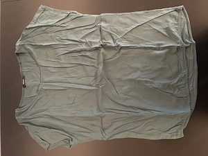 Tops verschiedene Größen & Preise Bild 6