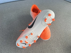 Verkaufe Nike Fußballschuhe Größe 44 Bild 2