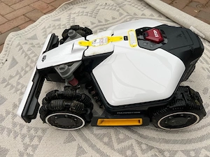 Mammotion Luba Mini AWD 800 Mähroboter Bild 3