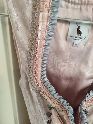 Wunderschönes Dirndl Größe 40 Bild 2
