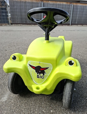 Grüner Blitz sucht neuen Fahrer   Bobby Car