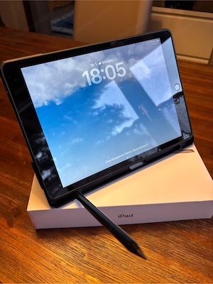 Apple iPad 10.2  mit Stylus und Schutzhülle Bild 4