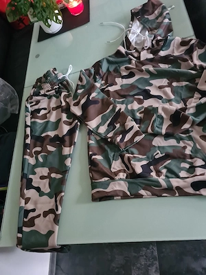 jogging-anzug Bild 2