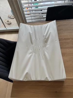 Wickelunterlage mit Bezug wie neu Bild 2