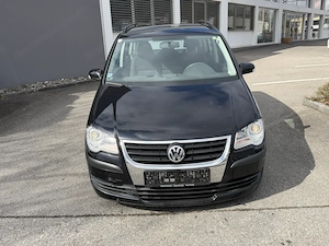 VW Touran Coceptline 1,9 TDi DPF 142 TKM Bild 2