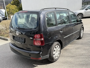 VW Touran Coceptline 1,9 TDi DPF 142 TKM Bild 4