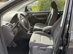 VW Touran Coceptline 1,9 TDi DPF 142 TKM Bild 10