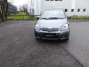 Toyota Yaris Bild 6