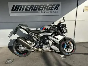BMW M 1000 R 