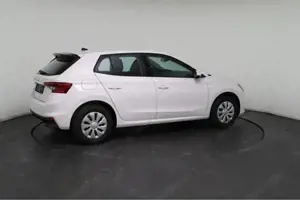 Skoda Fabia Essence (Essence) 1.0 MPI 59kW (80 PS) 5-Gang-S... Bild 8
