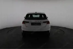 Skoda Fabia Essence (Essence) 1.0 MPI 59kW (80 PS) 5-Gang-S... Bild 6