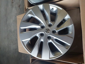 Suzuki SCross original Alufelgen  Bild 2