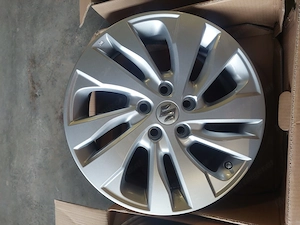 Suzuki SCross original Alufelgen  Bild 4