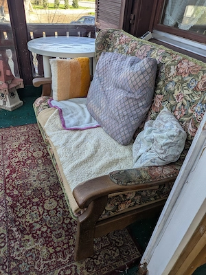 Hausräumung, Tische, Sofas, Gartenmöbel, Kühlschrank ZuVerschenken Bild 13