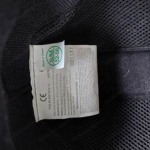 Reithelm schwarz, Mädchen Bild 3