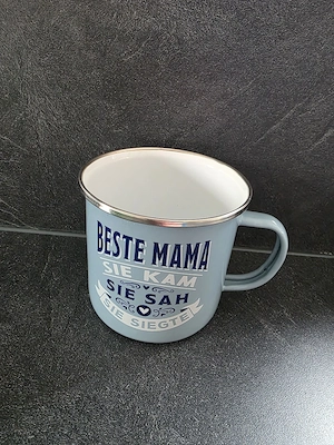 Tasse aus Metall