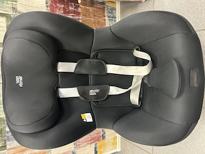 Kinder Autositz