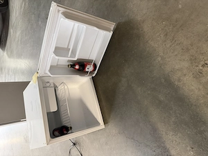 Mini Kühlschrank mit Eisfach