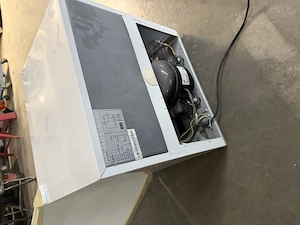 Mini Kühlschrank mit Eisfach Bild 5