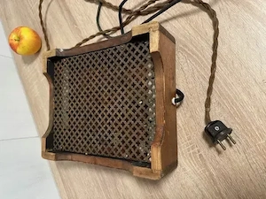 antiker Elektroofen aus Holz, retro Bild 3