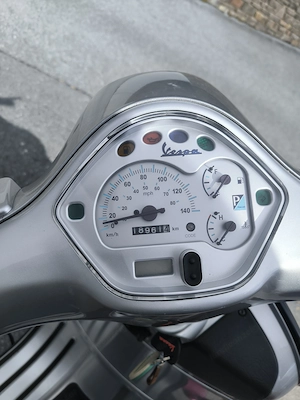 Piaggio Vespa Gts 125 Bild 4