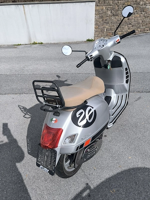Piaggio Vespa Gts 125 Bild 2