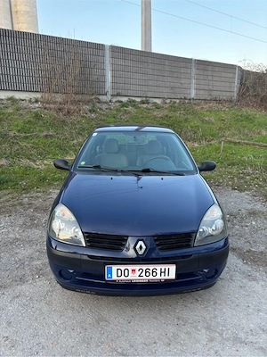 Renault Clio b tüv bis 10.26 Bild 6