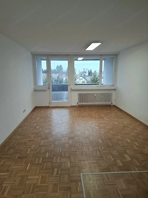 Neu renovierte 1-Zimmer-Wohnung mit ca. 32 m  - provisionsfrei Bild 3