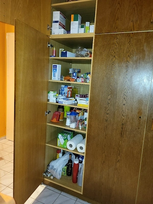 Schrank zu verschenken Bild 3