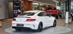 Mercedes-Benz C 63 AMG Bild 6