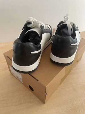 Leder-Sneaker, schwarz-weiß, Gr. 40, neu im Originalkarton Bild 2