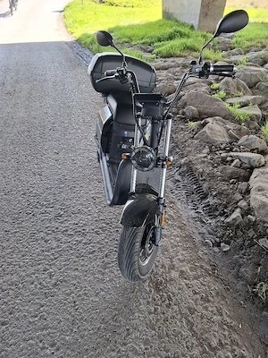 Elektroroller Evergross  Bild 4