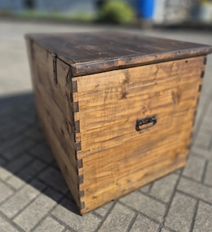 Holztruhe retro Bild 3