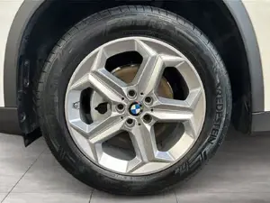 BMW X1 xDrive20d U11 Head-Up HK HiFi DAB LED RFK Bild 11