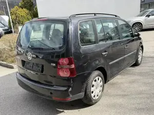VW Touran Coceptline 1,9 TDi DPF 142 TKM Bild 8