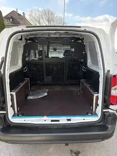 Peugeot Partner Tepee Bild 6