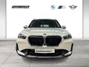 BMW X1 xDrive20d U11 Head-Up HK HiFi DAB LED RFK Bild 4