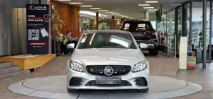 Mercedes-Benz C 300 Bild 2