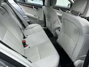 Mercedes-Benz C 220 Bild 15