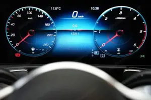 Mercedes-Benz GLB 200 d 4MATIC Night KAM SpurW SpurH KlimaA Bild 5