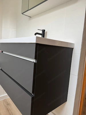 Waschtischset Unterschrank + Oberschrank Bild 2