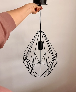 Moderne Hängelampe aus Metall Bild 3