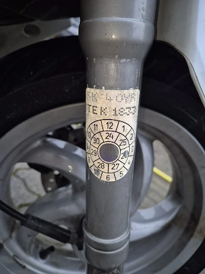 Piccagio Fly elfenbeinweiß